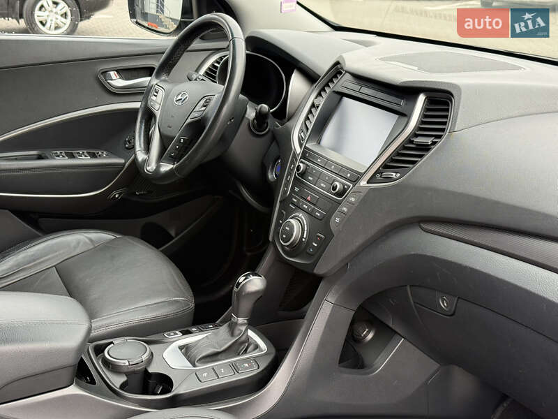 Внедорожник / Кроссовер Hyundai Santa FE 2016 в Ровно фото 49 Внедорожник / Кроссовер Hyundai Santa FE 2016 в Ровно