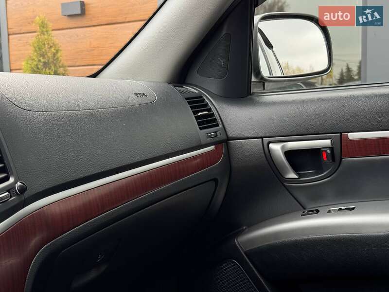 Внедорожник / Кроссовер Hyundai Santa FE 2007 в Ровно