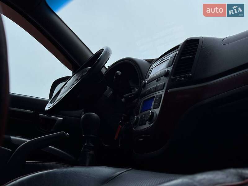 Внедорожник / Кроссовер Hyundai Santa FE 2007 в Ровно