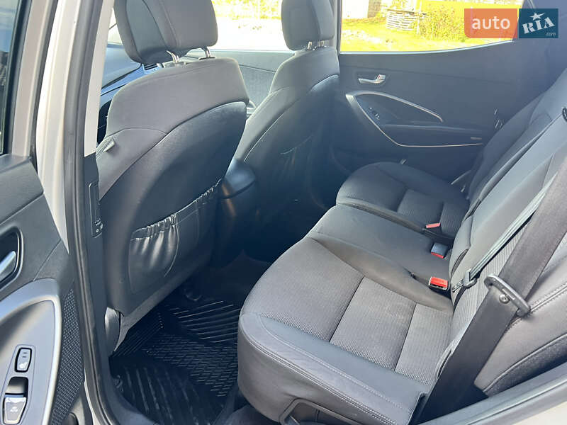 Внедорожник / Кроссовер Hyundai Santa FE 2013 в Ивано-Франковске