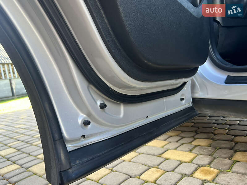 Внедорожник / Кроссовер Hyundai Santa FE 2013 в Ивано-Франковске