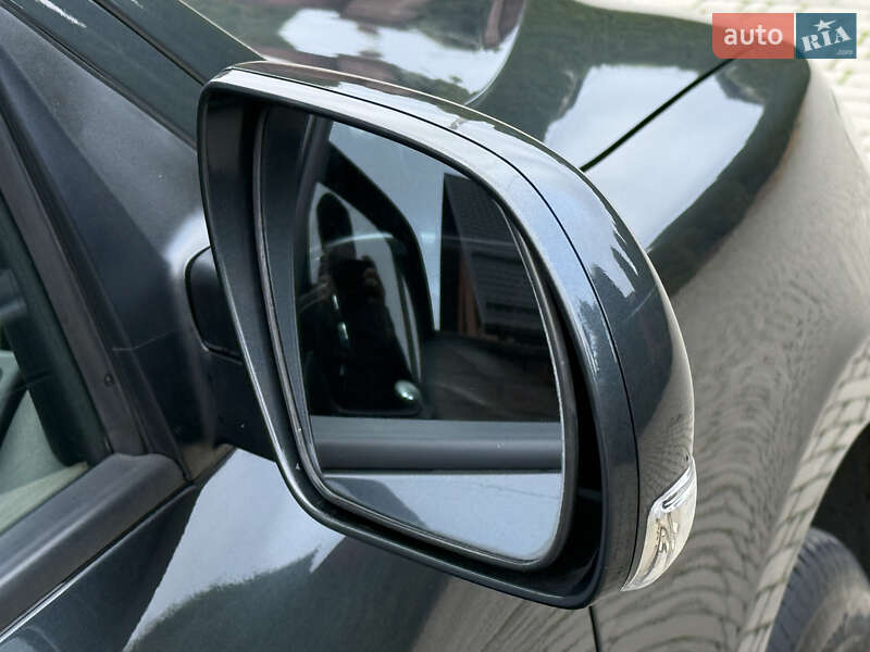 Внедорожник / Кроссовер Hyundai Santa FE 2012 в Ровно