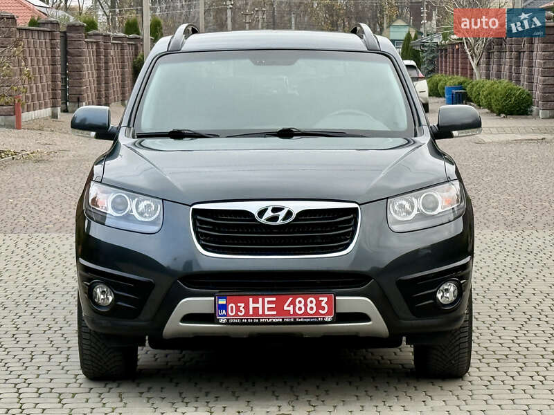 Внедорожник / Кроссовер Hyundai Santa FE 2012 в Ровно