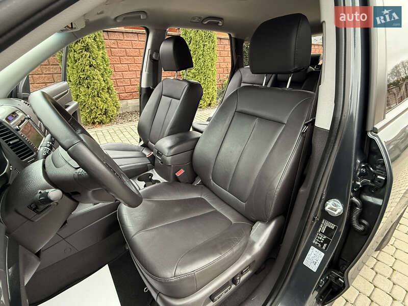 Внедорожник / Кроссовер Hyundai Santa FE 2012 в Ровно