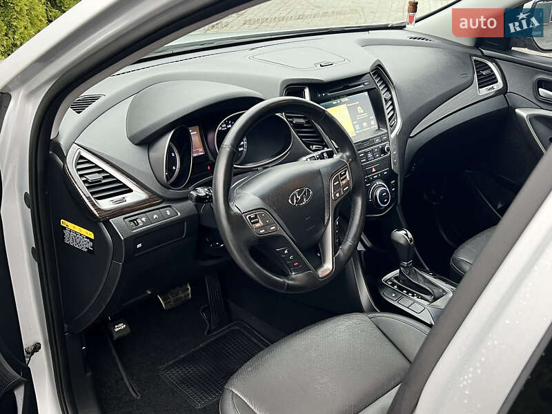 Внедорожник / Кроссовер Hyundai Santa FE 2015 в Черкассах
