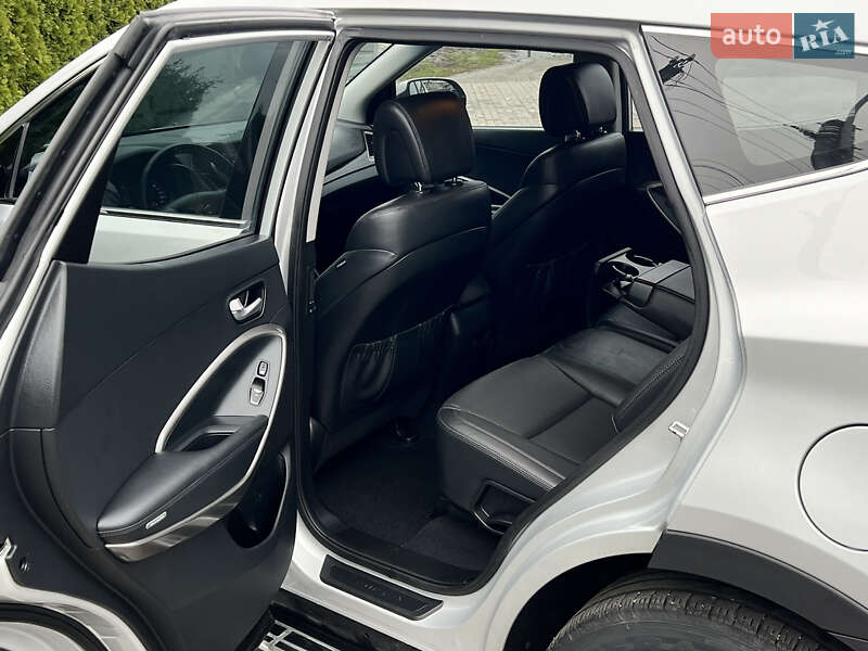 Внедорожник / Кроссовер Hyundai Santa FE 2015 в Черкассах