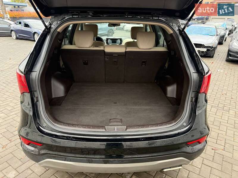 Внедорожник / Кроссовер Hyundai Santa FE 2017 в Луцке