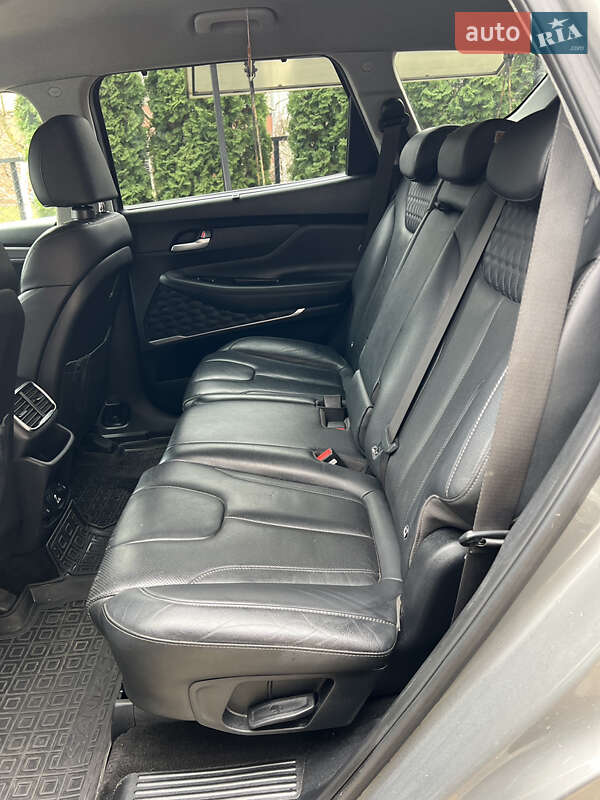 Внедорожник / Кроссовер Hyundai Santa FE 2019 в Виннице