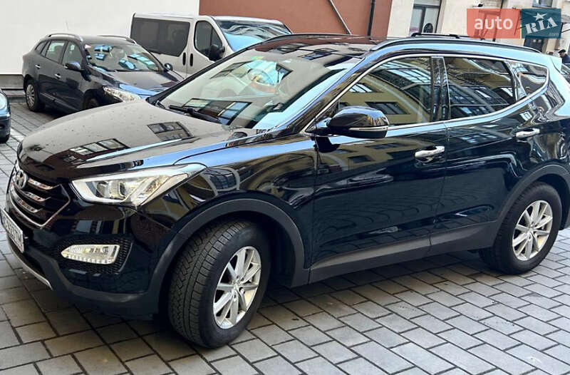 Внедорожник / Кроссовер Hyundai Santa FE 2015 в Львове фото 4 Внедорожник / Кроссовер Hyundai Santa FE 2015 в Львове