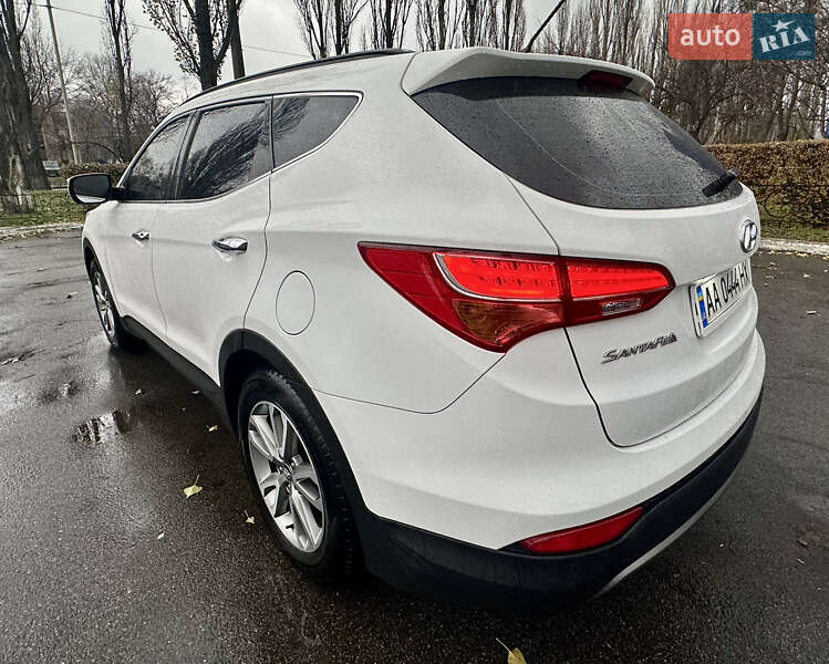 Внедорожник / Кроссовер Hyundai Santa FE 2012 в Киеве