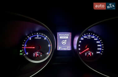 Внедорожник / Кроссовер Hyundai Santa FE 2012 в Киеве
