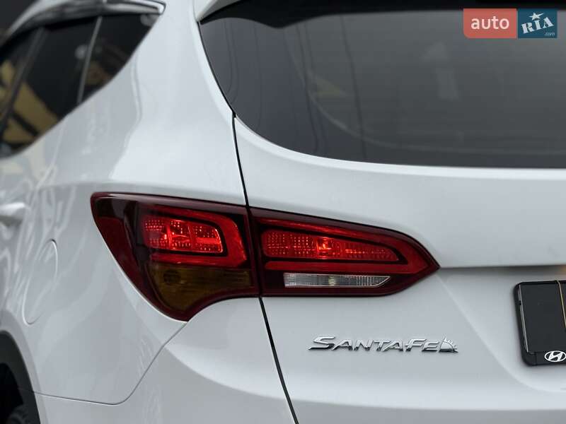 Внедорожник / Кроссовер Hyundai Santa FE 2017 в Виннице