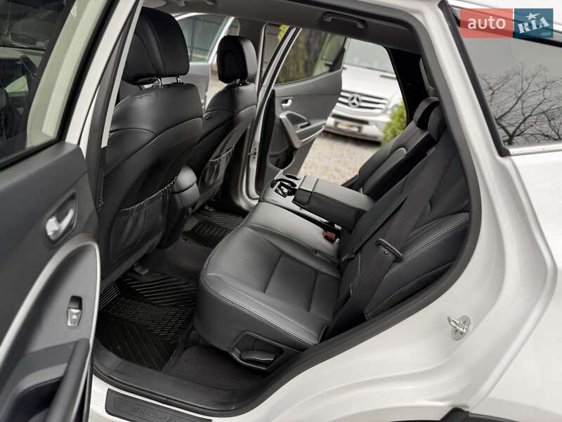 Внедорожник / Кроссовер Hyundai Santa FE 2017 в Виннице