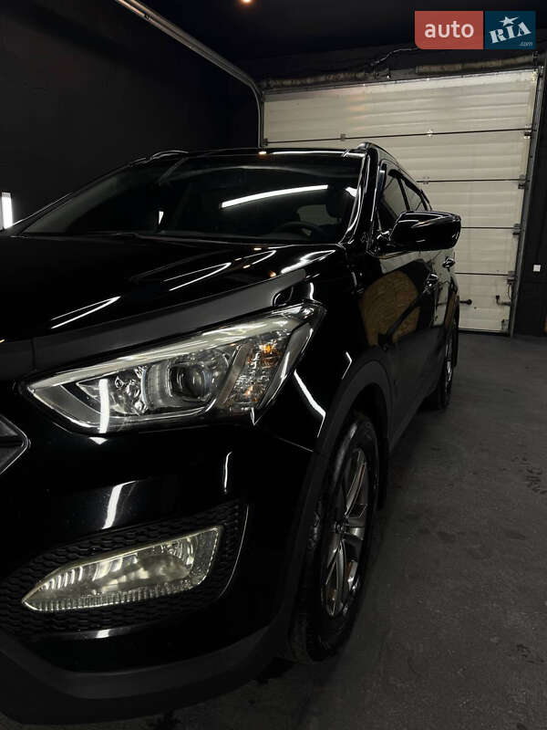 Внедорожник / Кроссовер Hyundai Santa FE 2015 в Днепре фото 8 Внедорожник / Кроссовер Hyundai Santa FE 2015 в Днепре