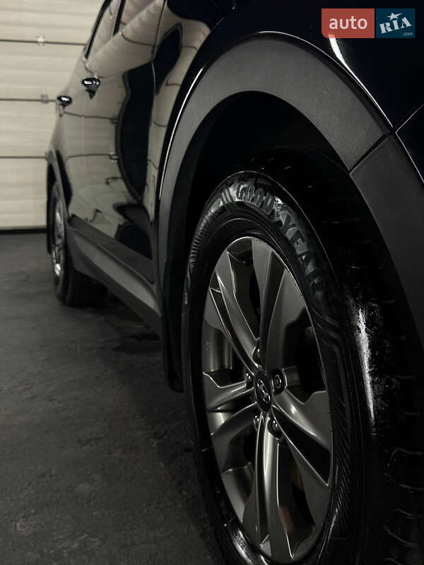 Внедорожник / Кроссовер Hyundai Santa FE 2015 в Днепре фото 19 Внедорожник / Кроссовер Hyundai Santa FE 2015 в Днепре