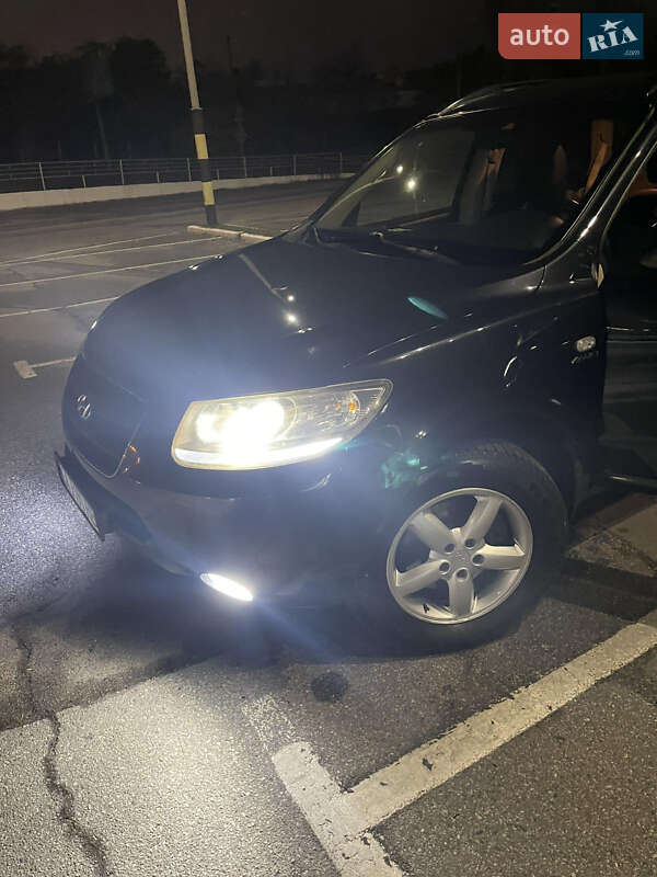 Внедорожник / Кроссовер Hyundai Santa FE 2006 в Киеве