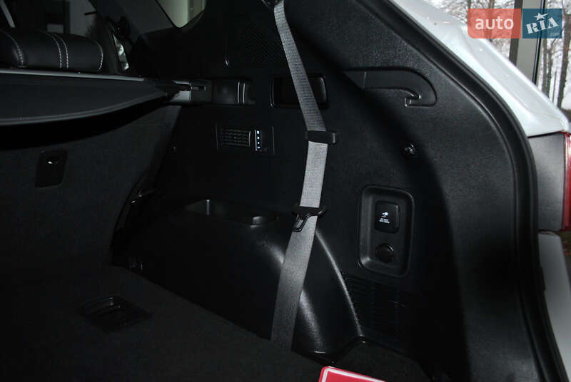 Внедорожник / Кроссовер Hyundai Santa FE 2017 в Ровно