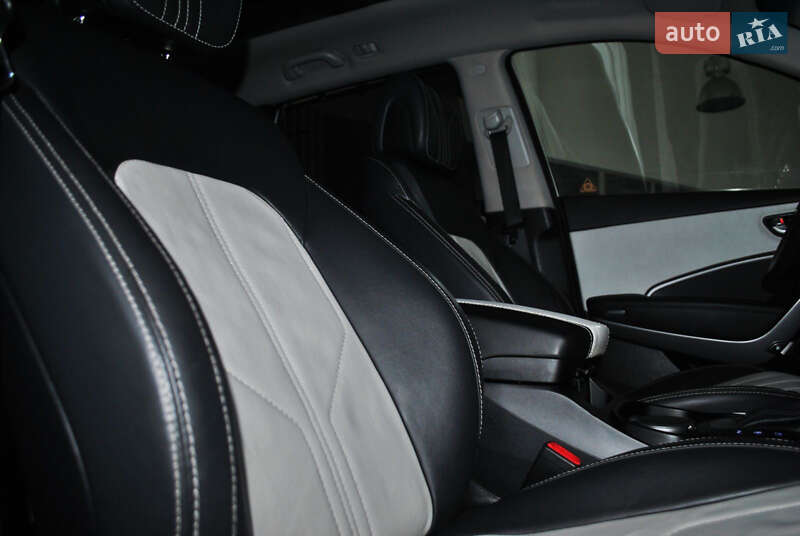 Внедорожник / Кроссовер Hyundai Santa FE 2017 в Ровно