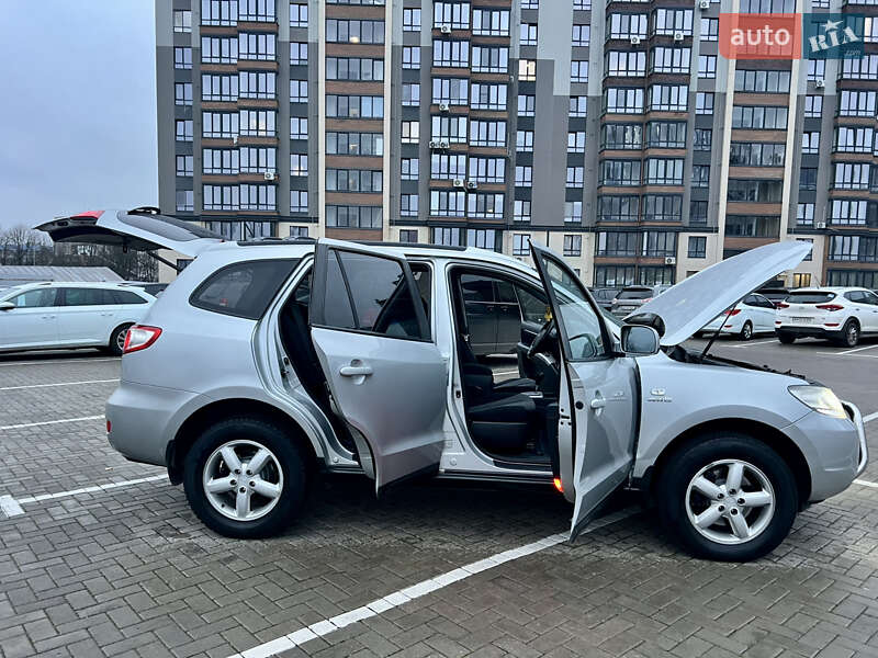 Внедорожник / Кроссовер Hyundai Santa FE 2006 в Житомире