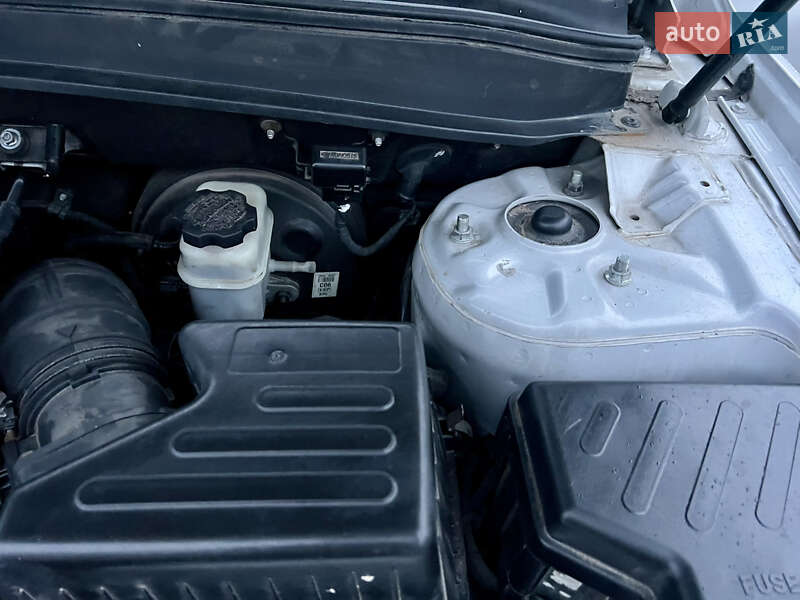 Внедорожник / Кроссовер Hyundai Santa FE 2006 в Житомире