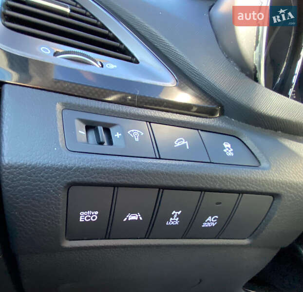 Позашляховик / Кросовер Hyundai Santa FE 2015 в Рівному фото 17 Позашляховик / Кросовер Hyundai Santa FE 2015 в Рівному