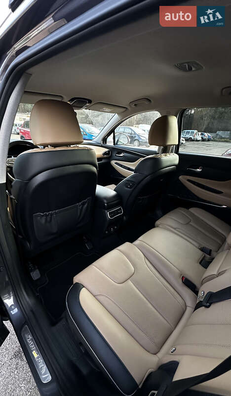 Внедорожник / Кроссовер Hyundai Santa FE 2022 в Киеве