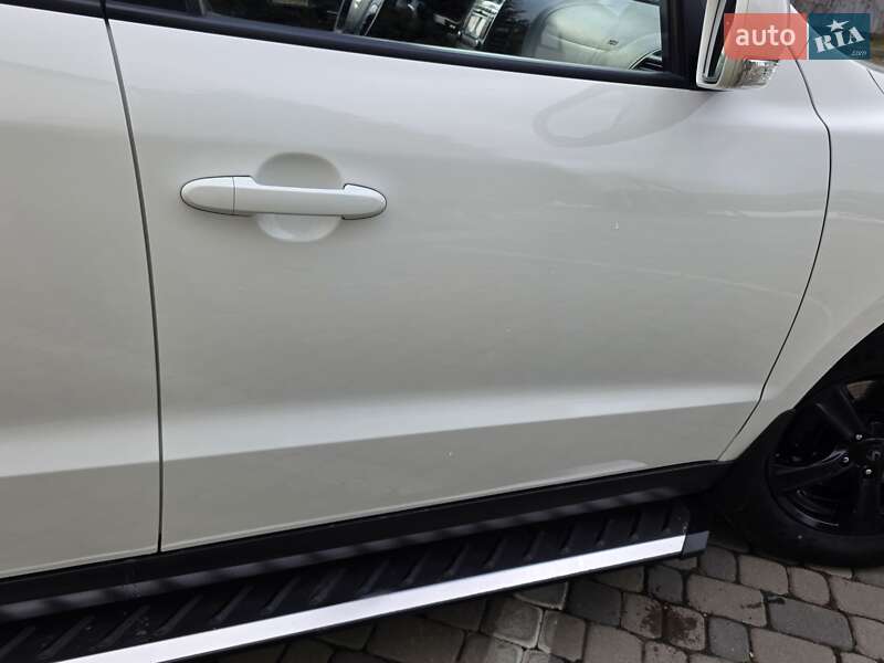 Внедорожник / Кроссовер Hyundai Santa FE 2011 в Ивано-Франковске