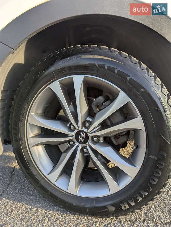 Внедорожник / Кроссовер Hyundai Santa FE 2014 в Киеве фото 26 Внедорожник / Кроссовер Hyundai Santa FE 2014 в Киеве