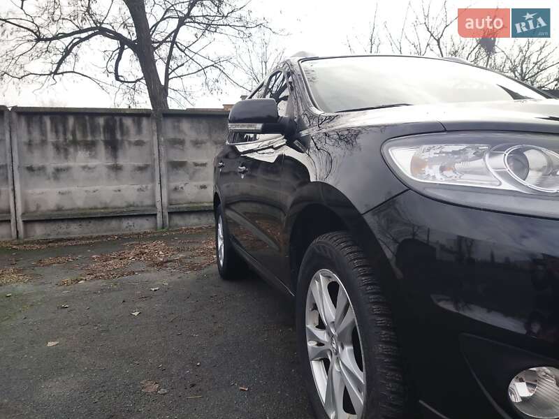 Внедорожник / Кроссовер Hyundai Santa FE 2011 в Киеве