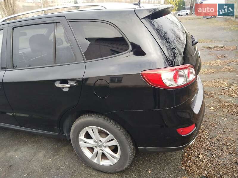 Внедорожник / Кроссовер Hyundai Santa FE 2011 в Киеве