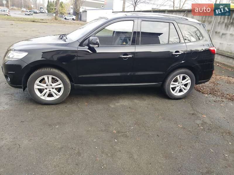 Внедорожник / Кроссовер Hyundai Santa FE 2011 в Киеве