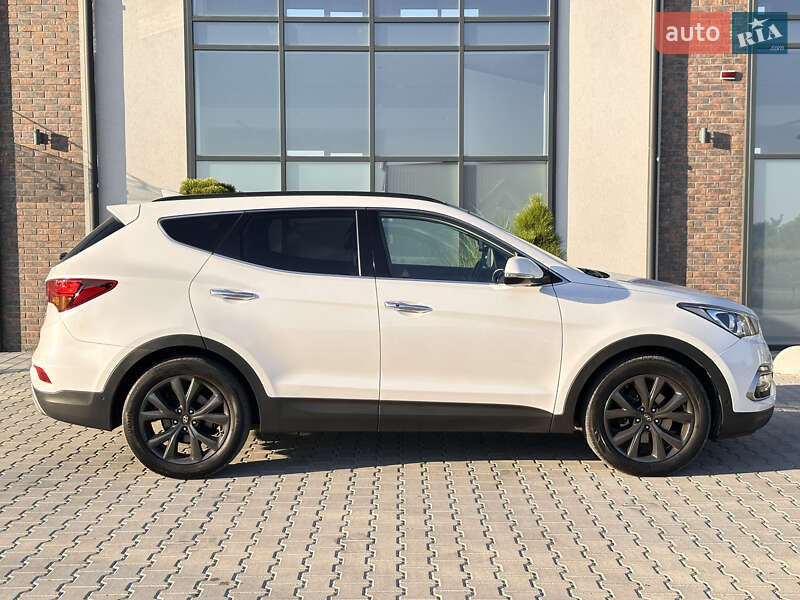 Внедорожник / Кроссовер Hyundai Santa FE 2016 в Тернополе