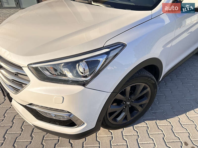 Внедорожник / Кроссовер Hyundai Santa FE 2016 в Тернополе