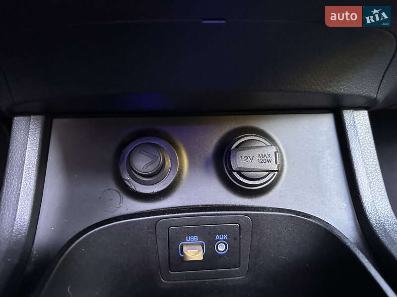 Внедорожник / Кроссовер Hyundai Santa FE 2016 в Тернополе