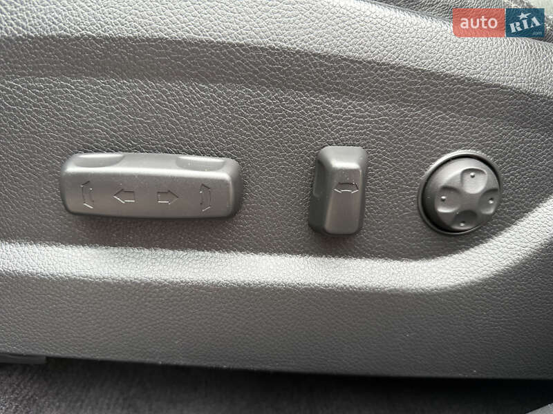 Внедорожник / Кроссовер Hyundai Santa FE 2013 в Дубно фото 16 Внедорожник / Кроссовер Hyundai Santa FE 2013 в Дубно