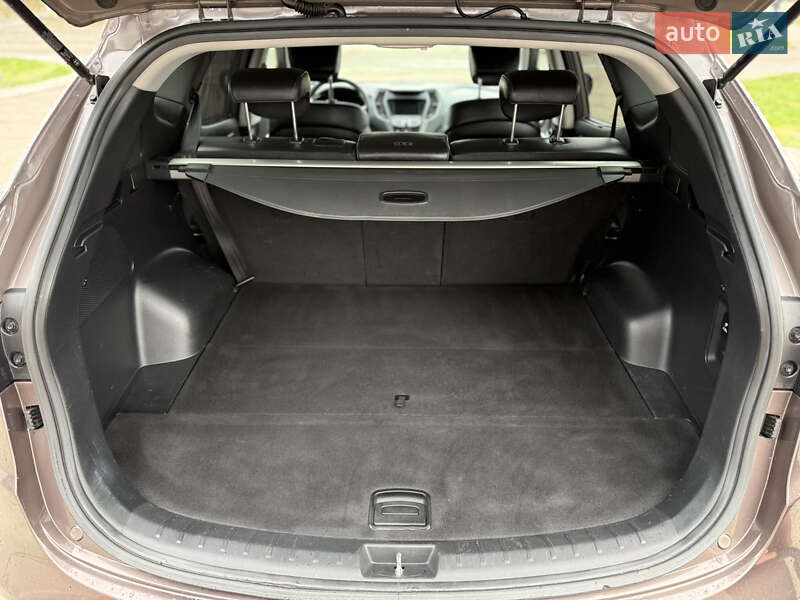 Внедорожник / Кроссовер Hyundai Santa FE 2013 в Дубно фото 28 Внедорожник / Кроссовер Hyundai Santa FE 2013 в Дубно