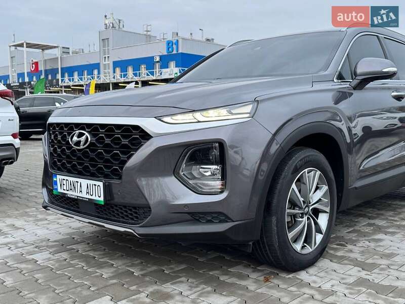Внедорожник / Кроссовер Hyundai Santa FE 2018 в Киеве
