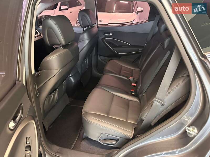 Внедорожник / Кроссовер Hyundai Santa FE 2015 в Одессе