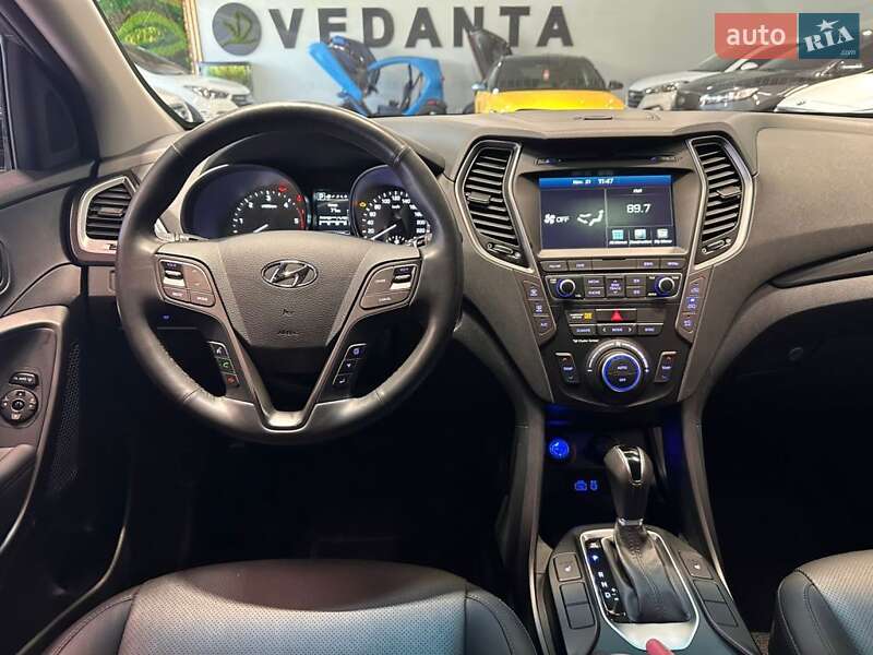 Внедорожник / Кроссовер Hyundai Santa FE 2015 в Одессе