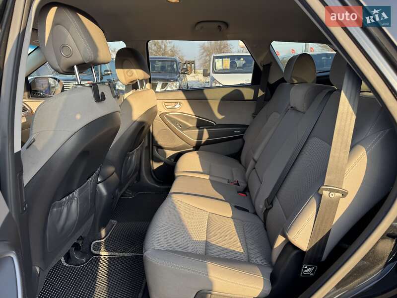 Внедорожник / Кроссовер Hyundai Santa FE 2017 в Днепре фото 15 Внедорожник / Кроссовер Hyundai Santa FE 2017 в Днепре