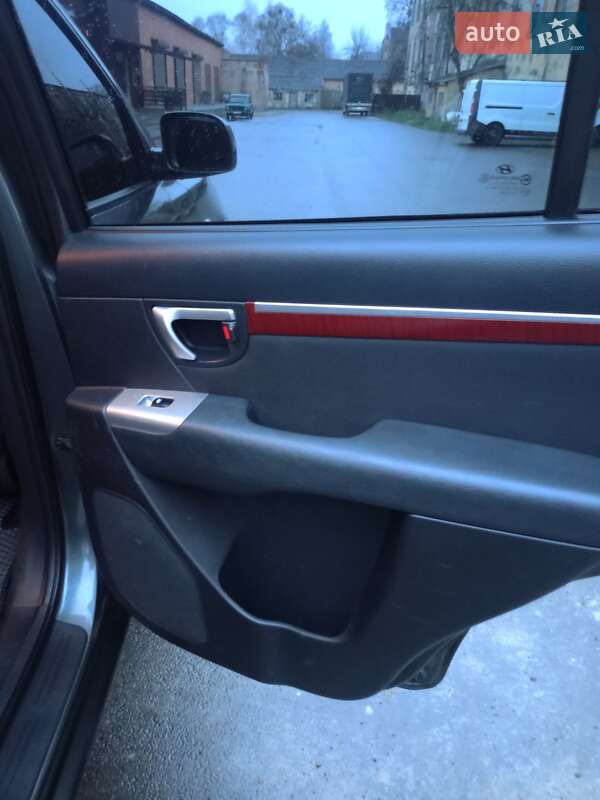 Внедорожник / Кроссовер Hyundai Santa FE 2007 в Корце