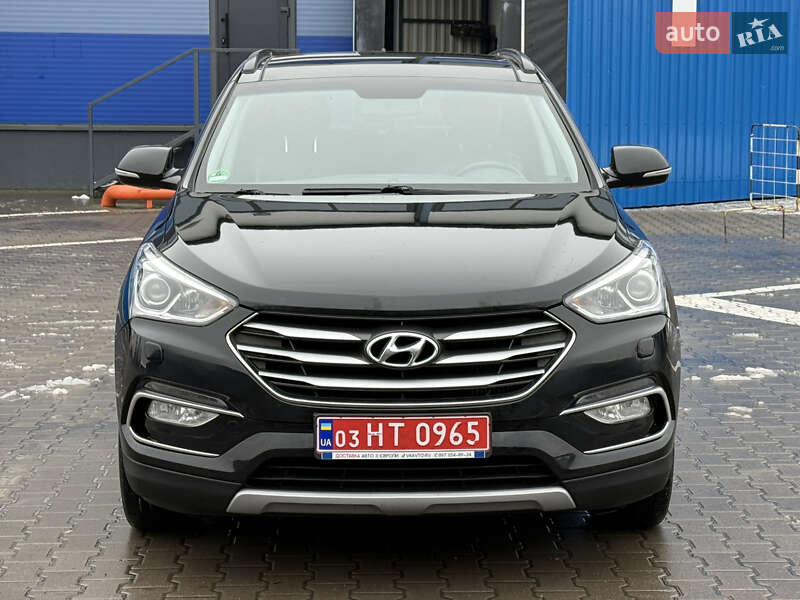 Внедорожник / Кроссовер Hyundai Santa FE 2016 в Ровно