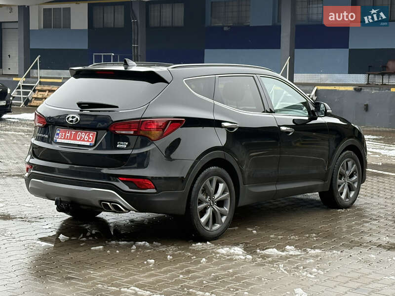 Внедорожник / Кроссовер Hyundai Santa FE 2016 в Ровно