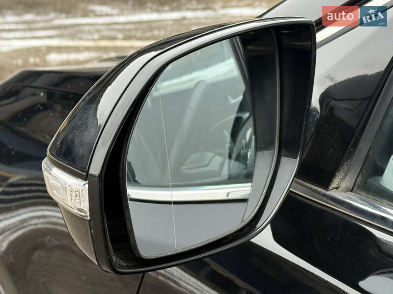 Внедорожник / Кроссовер Hyundai Santa FE 2016 в Ровно