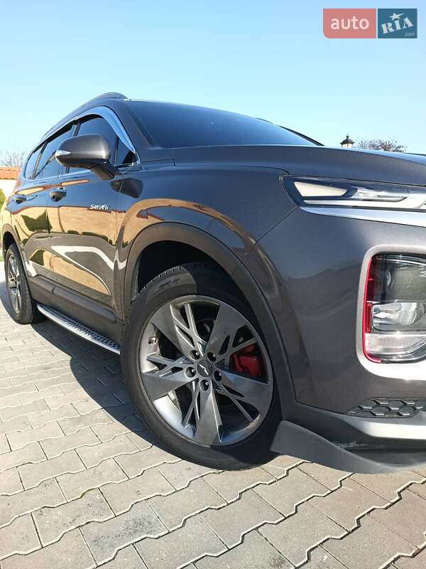 Внедорожник / Кроссовер Hyundai Santa FE 2018 в Измаиле фото 5 Внедорожник / Кроссовер Hyundai Santa FE 2018 в Измаиле