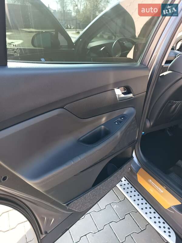 Внедорожник / Кроссовер Hyundai Santa FE 2018 в Измаиле фото 32 Внедорожник / Кроссовер Hyundai Santa FE 2018 в Измаиле