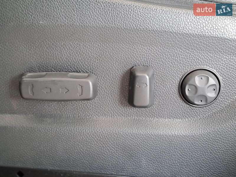 Внедорожник / Кроссовер Hyundai Santa FE 2017 в Одессе фото 9 Внедорожник / Кроссовер Hyundai Santa FE 2017 в Одессе