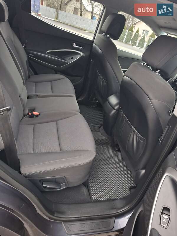 Внедорожник / Кроссовер Hyundai Santa FE 2015 в Ивано-Франковске