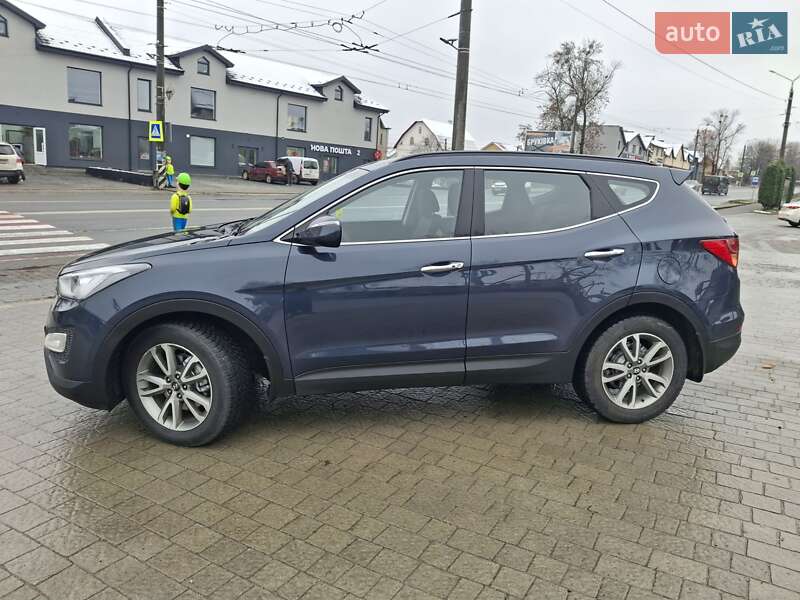 Внедорожник / Кроссовер Hyundai Santa FE 2015 в Ивано-Франковске