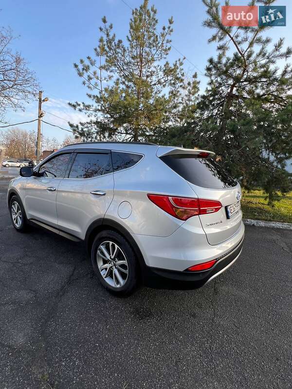 Внедорожник / Кроссовер Hyundai Santa FE 2014 в Полтаве